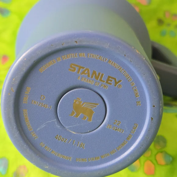 Stanley Blue Tumbler with Handle - Picture 5 of 5